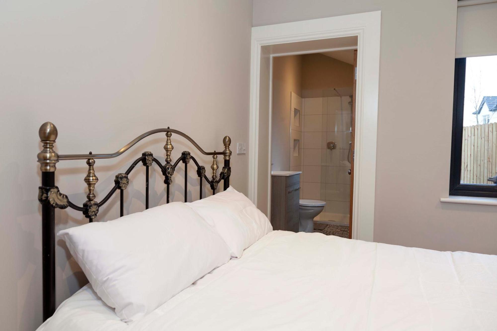Lavender Cottage - 2 Bedroom Home نيوبريدج المظهر الخارجي الصورة